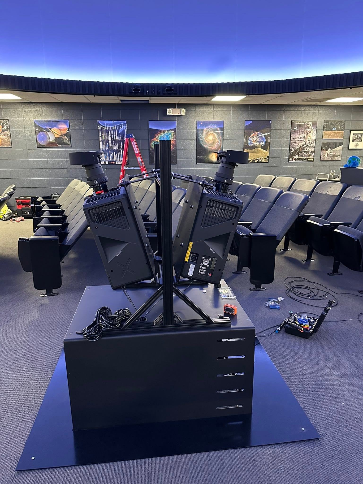 Norxe P60 4K Resolution Projectors on a central platform mount in the planetarium.